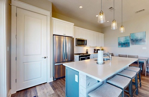 Rockport Condo | Luxury corner condo with central AC and pool & firepit access