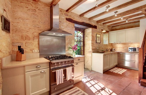 Beynac-et-Cazenac House | Luxury Cottage Next to Medieval Castle with Stunning Valley Views!
