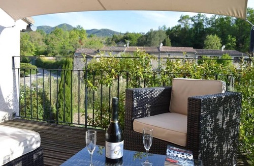 Saint-Polycarpe House | Luxury cottage with Jacuzzi in Saint-Polycarpe