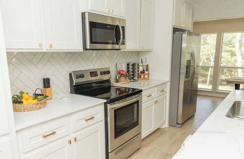 Sulphur House | Luxury Cottage in Sulphur, Okla- come visit this completely renovated property!