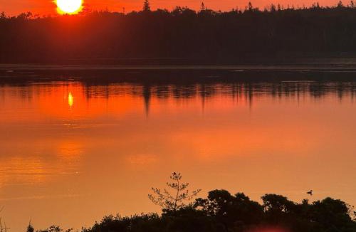 Cape Breton Island House | Luxury Cottage Overlooking Bras d'Or Lake