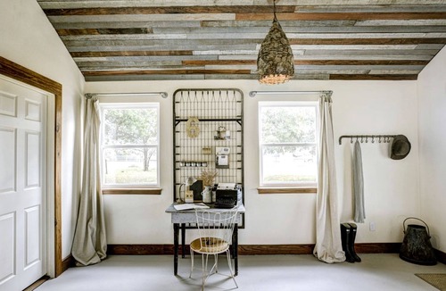 Round Top Cottage | Luxury Cottage Rental with Modern Vintage Interior near Houston, Texas