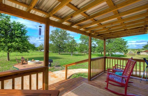 Fredericksburg House | Luxury Cottage in Wine Country!