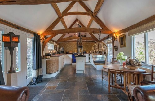 Charney Bassett House | Luxury countryside getaway in 2 bed barn conversion with walks