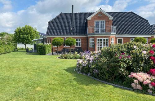 Haderslev House | Luxury Country House In Nature With Wellness