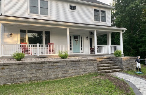 Saratoga Springs House | Luxury Country Setting - 4 miles to Downtown !