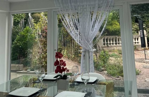 Sedlescombe House | Luxury countryside modern home