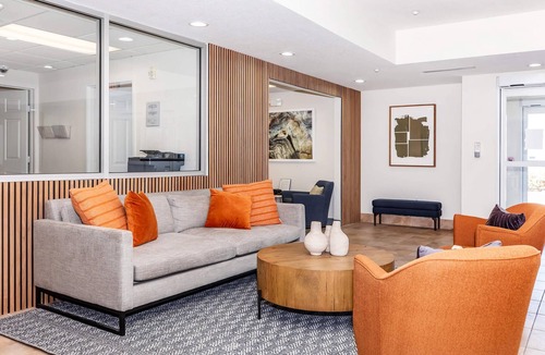 Richmond Apartment | Luxury Cozy 1 bedroom Apartment