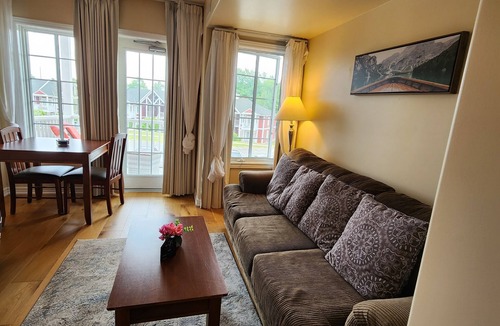 Oro-Medonte Resort | Luxury Cozy One Bedroom Studio