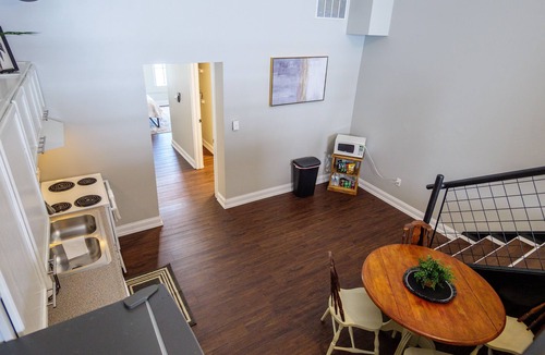 Lafayette Condo | Luxury Cozy Palace Downtown