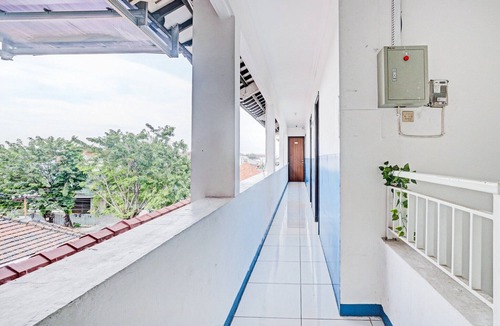Semarang House | Luxury Deluxe DBL Retreat W/Free WiFi and Parking
