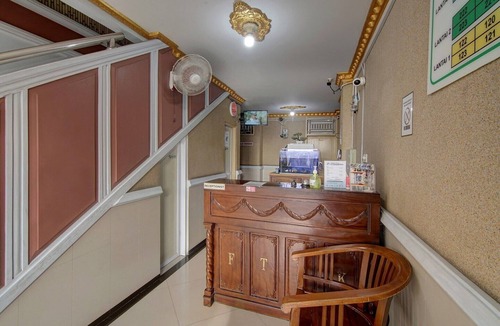 Padang House | Luxury Deluxe DBL Retreat W/Free WiFi and Parking