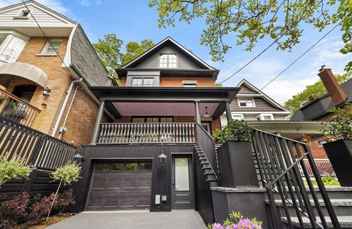 The Beaches House | Luxury Designer Curated Fully Renovated Home in The Beach, Toronto