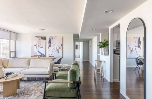Rush and Division Apartment | Luxury Designer Penthouse Combo |South| Gold Coast