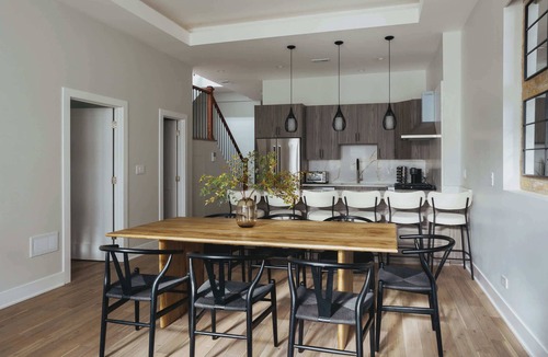 Gold Coast Apartment | Luxury Designer Penthouse|Private Deck|Gold Coast