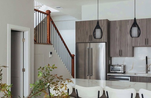 Gold Coast Apartment | Luxury Designer Penthouse|Private Deck|Gold Coast