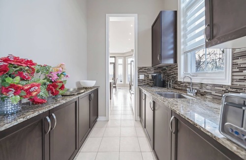 Brampton House | Luxury Detached House on Mississauga Rd! 6+1 Bedroom+5Bath & Ravine