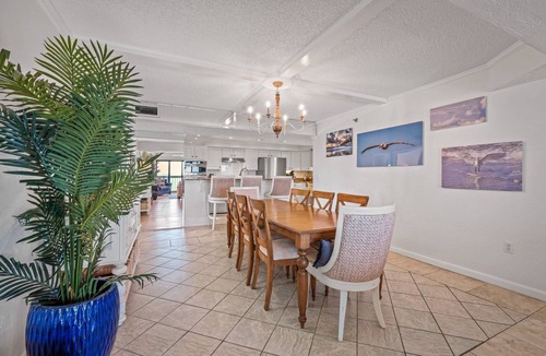 Ormond-by-the-Sea Condo | Luxury direct oceanfront 3/3 corner penthouse with heated pool and garage parking