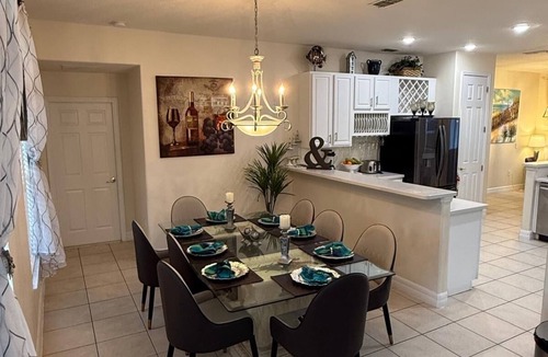 West Kissimmee House | Luxury Disney Spacious 7 BR FamilyFriendly Villa Private Pool Spa Cinema Gamesrm