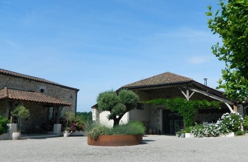 La Sauvetat-sur-Lede House | Luxury Dordogne Farmhouse - Private SwimmingPool, Parking, Views, Starlink
