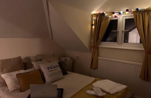 Mawneys Apartment | Luxury Double Room