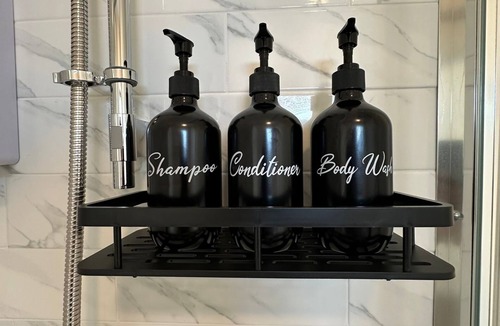 Ipswich Hotel | Luxury Double Room w/Private Bathroom and Shared Kitchen