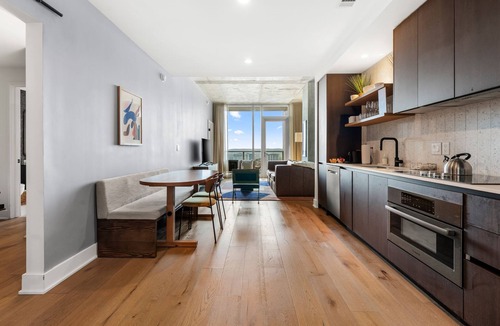 Rainey Street Historic District Condo | Luxury Downtown Austin Condo Near Rainey Street