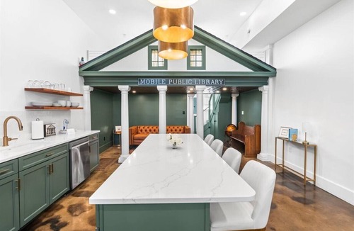 Central Business District Apartment | Luxury Downtown Boutique Home with Secure Parking