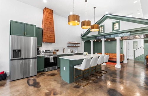 Central Business District Apartment | Luxury Downtown Boutique Home with Secure Parking