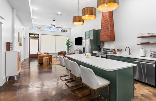 Central Business District Apartment | Luxury Downtown Boutique Home with Secure Parking