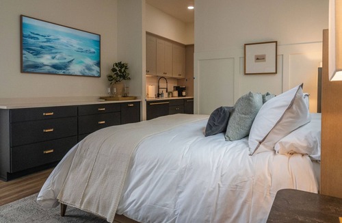 Athens Hotel | Luxury Downtown Loft