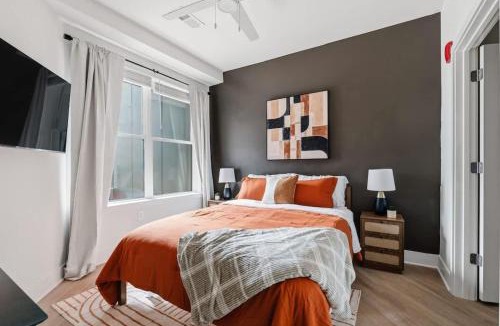 Five Points South Apartment | Luxury Downtown Property With a Pool