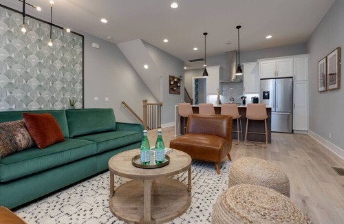 Nashville Villa | Luxury Downtown Townhome - Elevated Skyline Views
