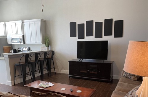 Sulphur Springs Apartment | Luxury Downtown Apartment