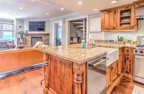 Stratton Mountain Condo | Luxury Duplex Condo·Stratton Ski in Ski Out