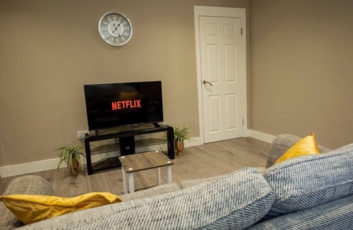 Wolverhampton Apartment | Luxury Entire Flat In Wolverhampton