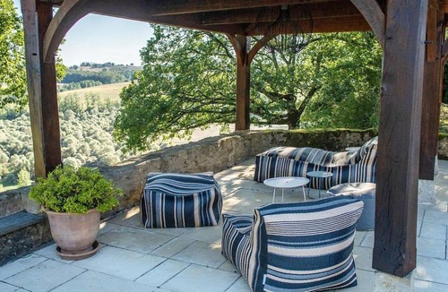 Peyrusse-Grande Villa | Luxury Escape: Pool & Sauna