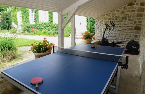 Martel House | Luxury estate for 8 guests. Heated pool & absolute calm.