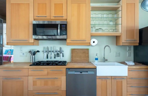 San Marcos House | Luxury Estate in DWELL mag! Burning Creek Hill Country Retreat w/Pool & Spa!