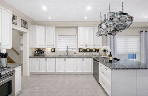 Brampton House | Luxury Estate Pool BBQ Near Airport 4-BDRM