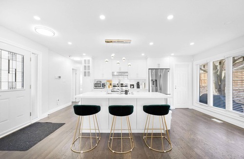 Kitchener House | Luxury Estate+Renovated 5 BD+65"