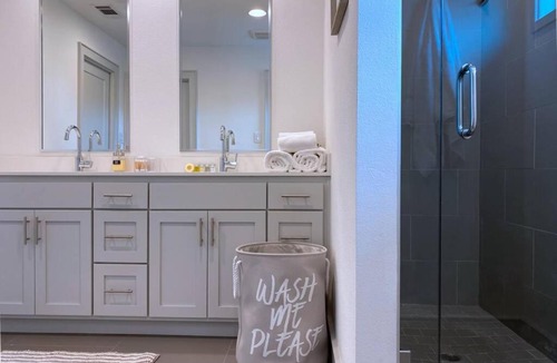 Greenland Hills House | Luxury Executive Home - 300 yds from Katy Trail