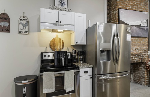 Fort Worth House | Luxury Family Friendly Home 6 Queen Beds