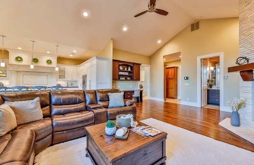 South Jordan House | Luxury Family Home, 15 Miles to Downtown SLC!