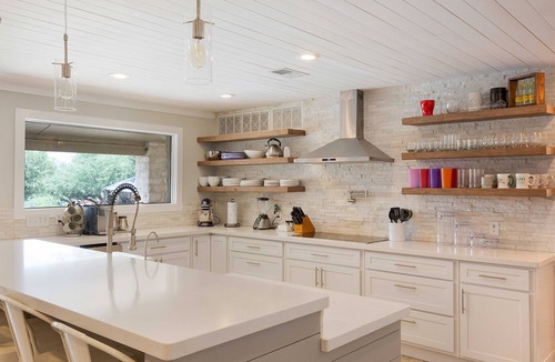 Paleface Park Villa | Luxury Family Retreat w/Heated Pool by Lake Travis