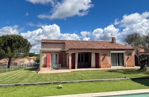 Gardanne House | 🌿 Luxury family villa with swimming pool in a Provencal setting.