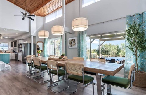 Manor House | Luxury Farmhouse Retreat | Pool Spa 5 Acres