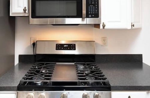 Fells Point House | Luxury Fells Home w/Hot Tub, Poker Room, & Parking
