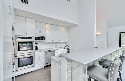 Fire Island Pines House | Luxury FI Pines Retreat- Spotless sun-drenched home moments from town and beach.