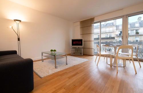 Faubourg-du-Roule Apartment | Luxury Flat Arc de Triomphe 4 Guests